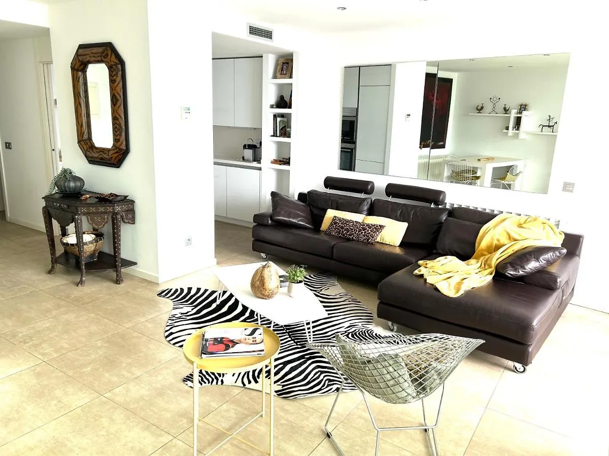 Capvespre Apartment Roses